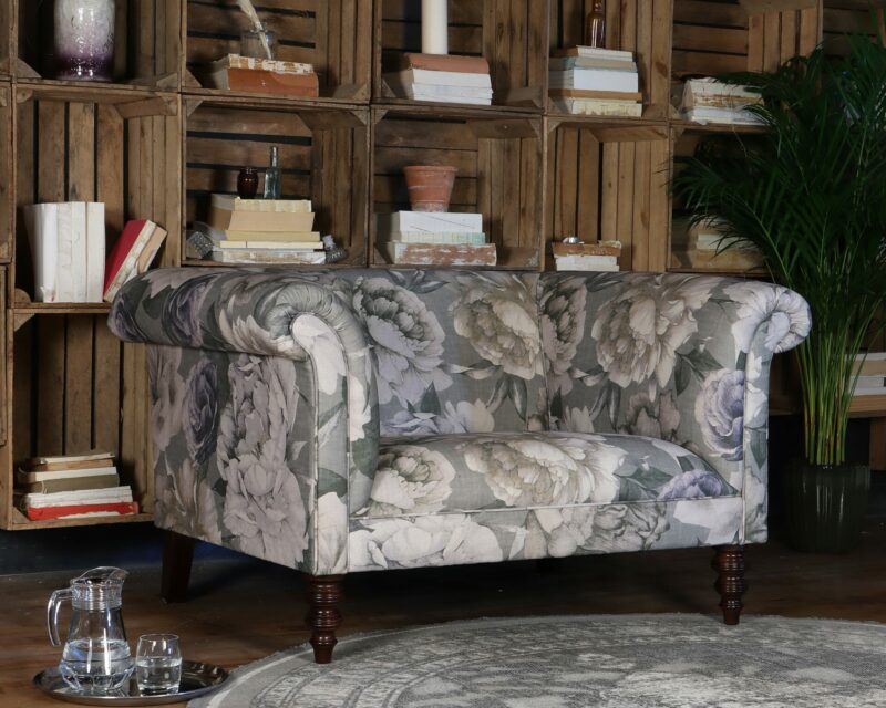 Bloomsbury Snuggler - No scatter