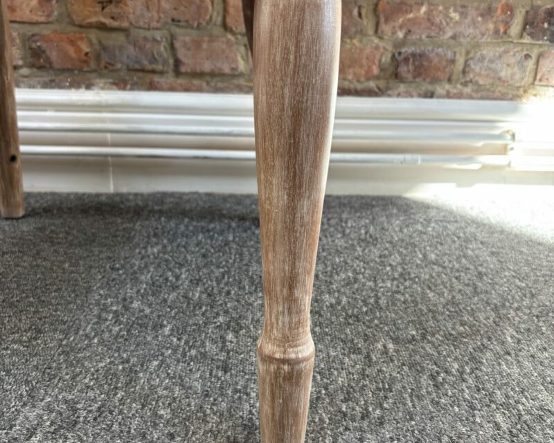 Lloyd Loom Dining chair - Libby side chair leg detail