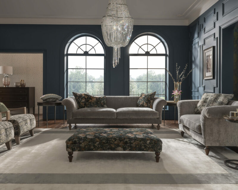 Loretta Grand Sofa Opium Diamond